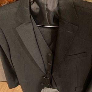 Carlo Lusso Charcoal Grey 3 piece suit